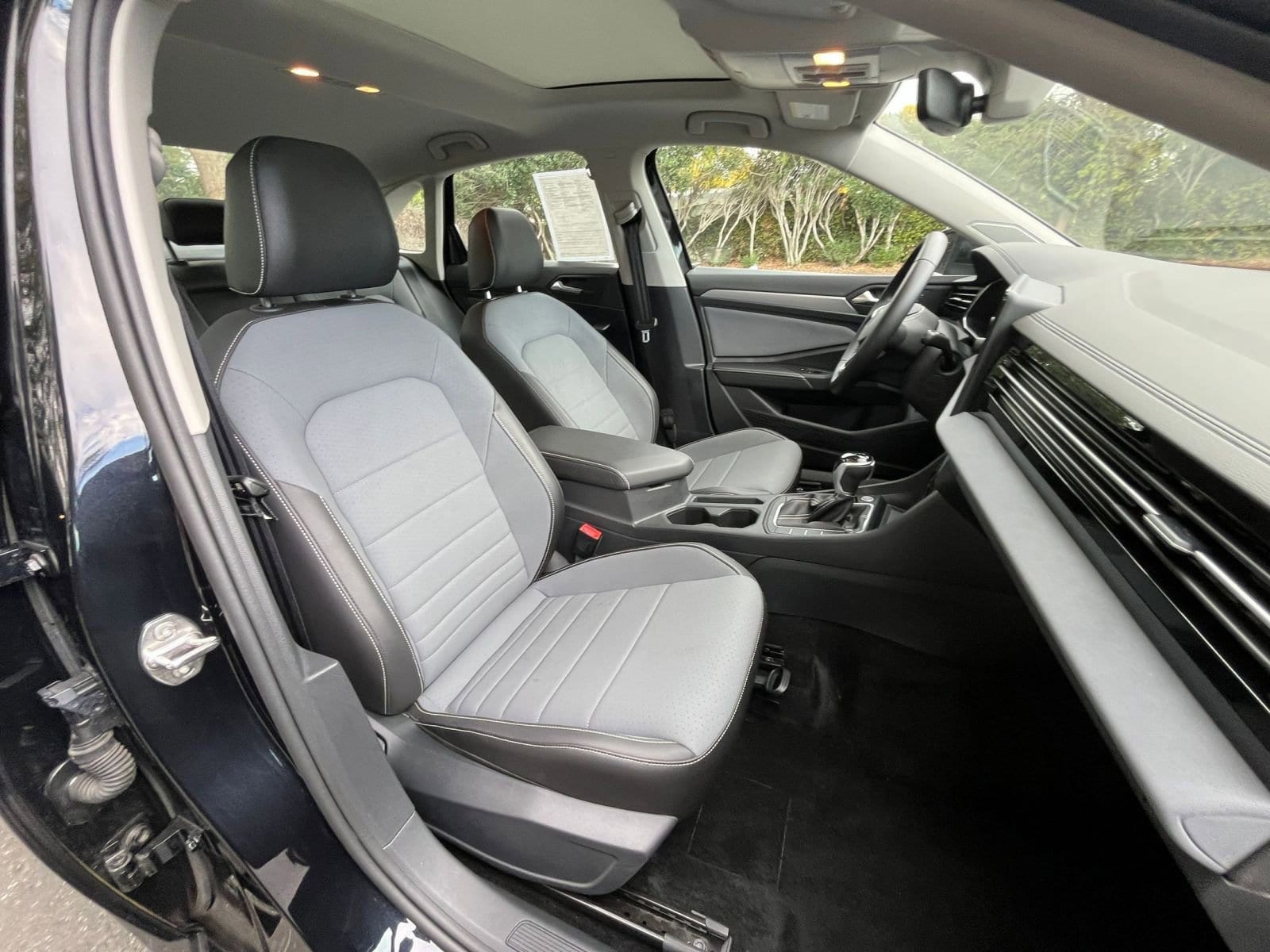 Thumbnail: 2025 Volkswagen Jetta - 34