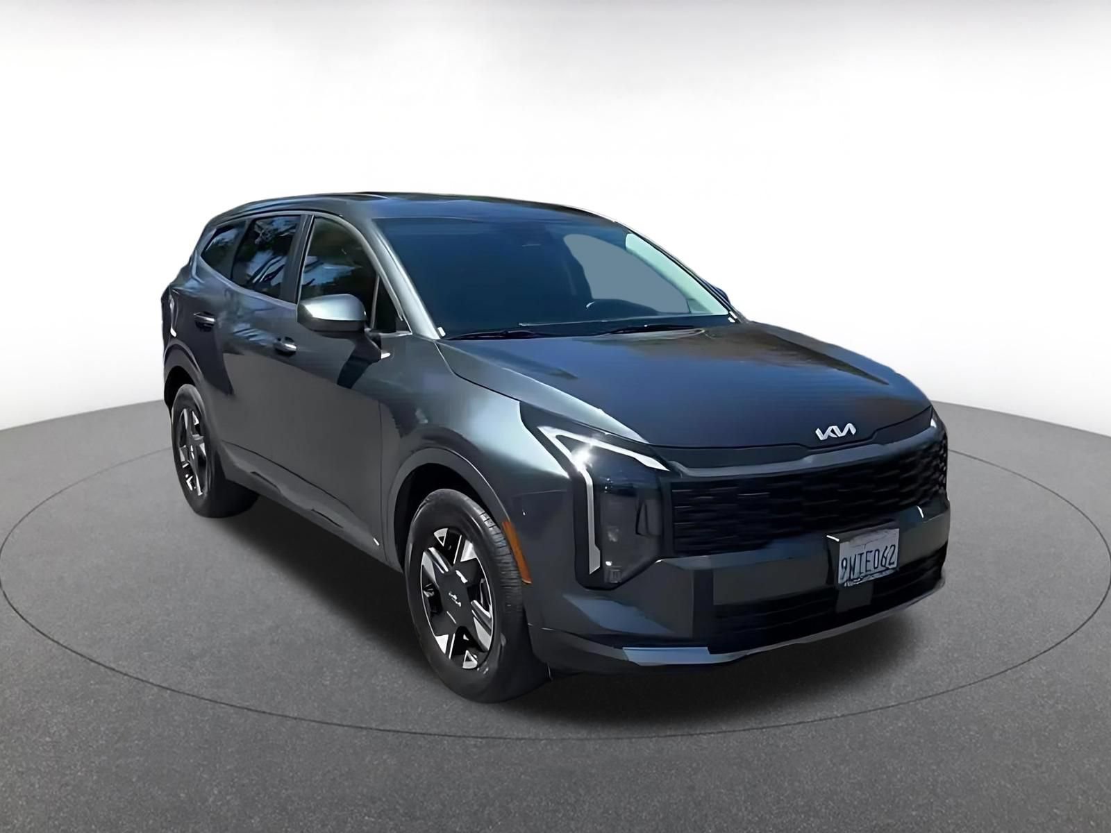Thumbnail: 2026 Kia Sportage - 3