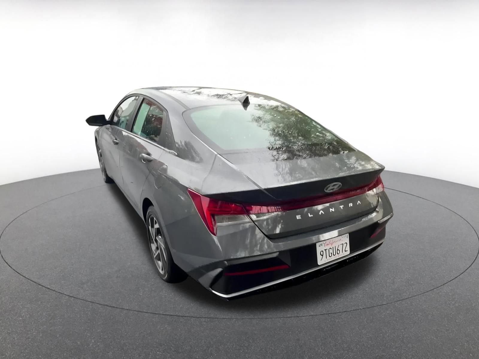 Thumbnail: 2025 Hyundai Elantra - 11