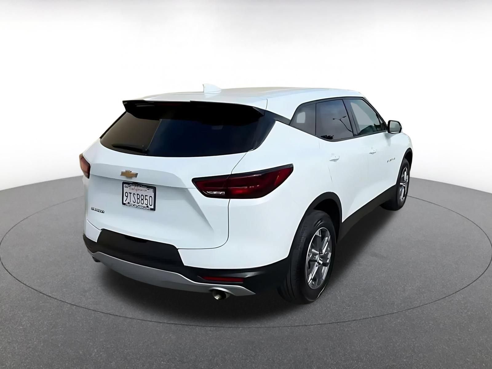Thumbnail: 2025 Chevrolet Blazer - 11