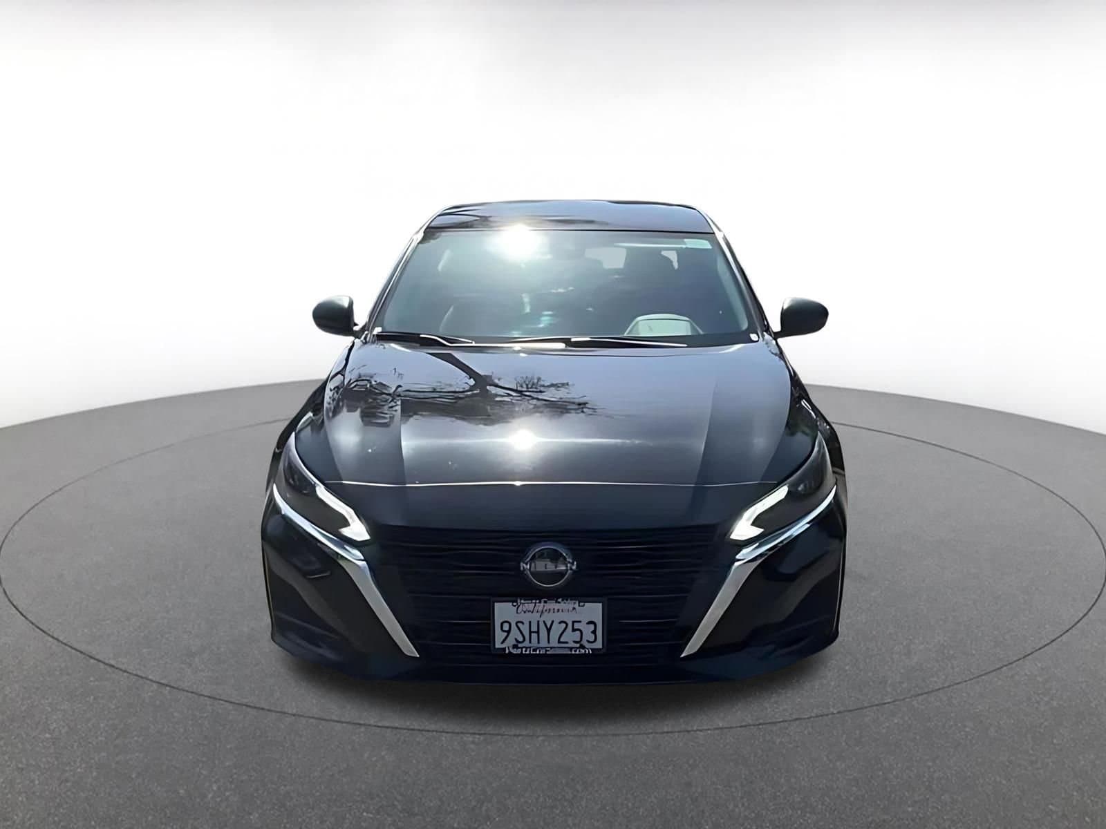 Thumbnail: 2025 Nissan Altima - 4