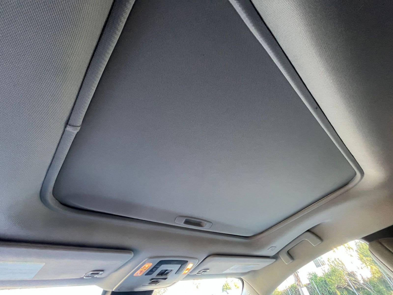 Thumbnail: 2025 Toyota Sienna - 30