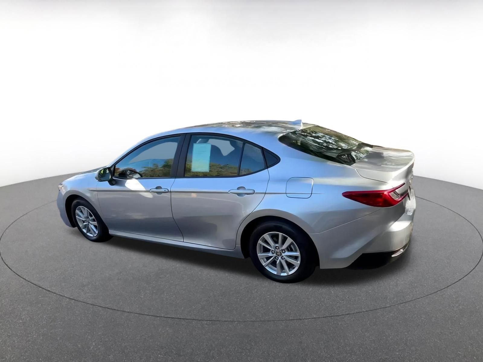 Thumbnail: 2025 Toyota Camry - 10