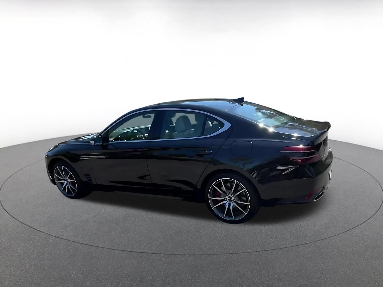 Thumbnail: 2025 Genesis G70 - 10