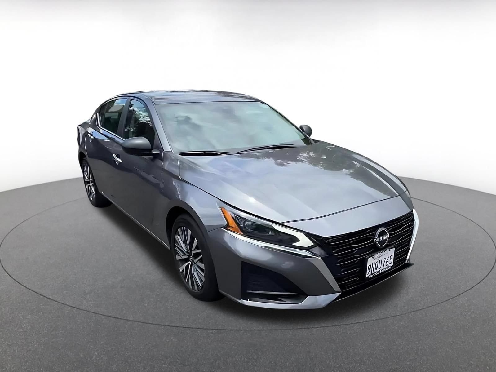 Thumbnail: 2025 Nissan Altima - 3
