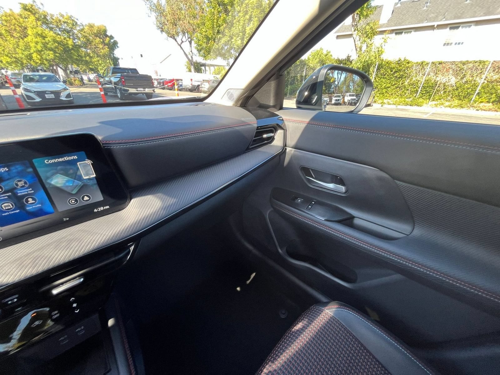 Thumbnail: 2026 Nissan Kicks - 34