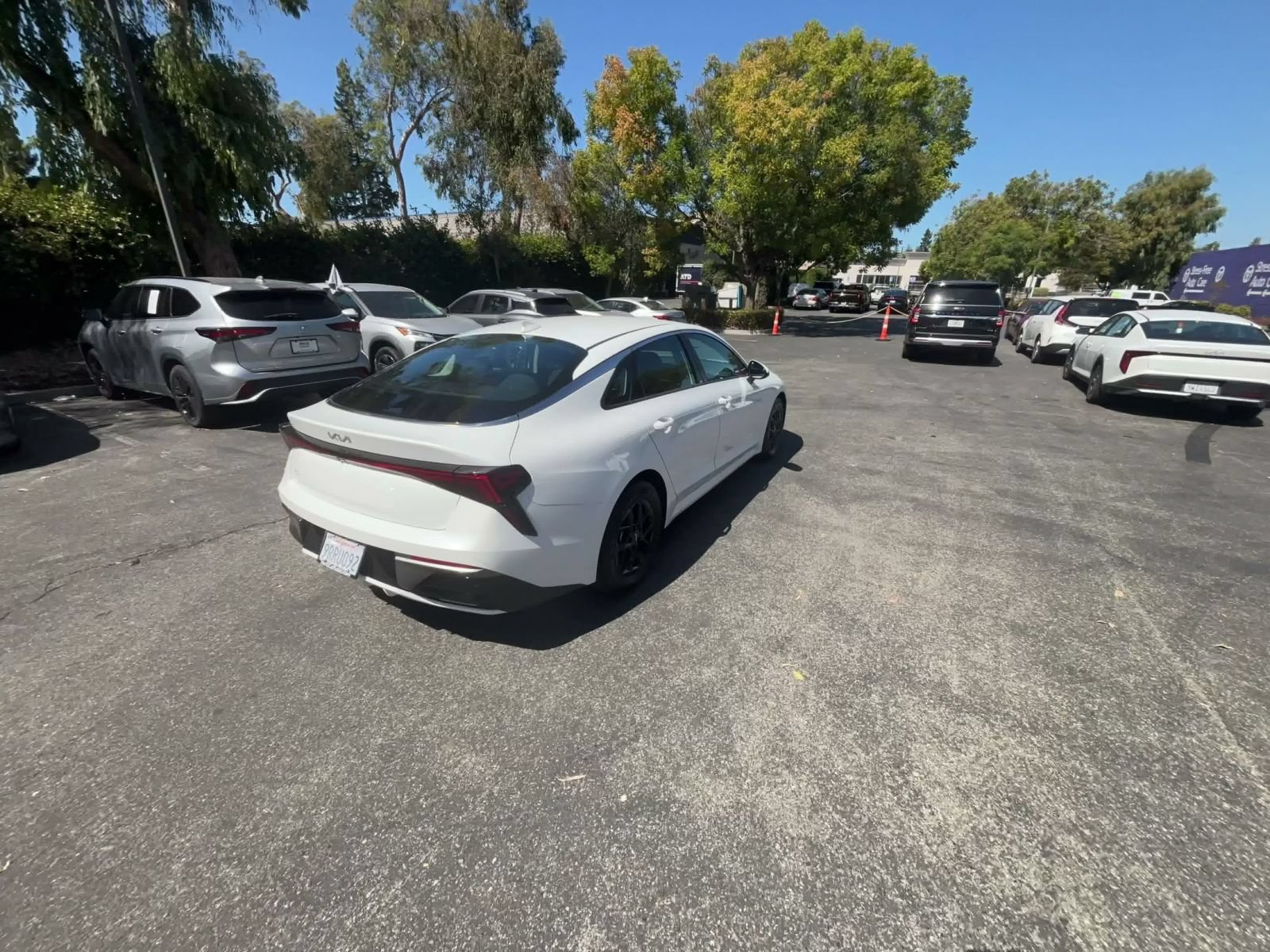Thumbnail: 2025 Kia K5 - 13
