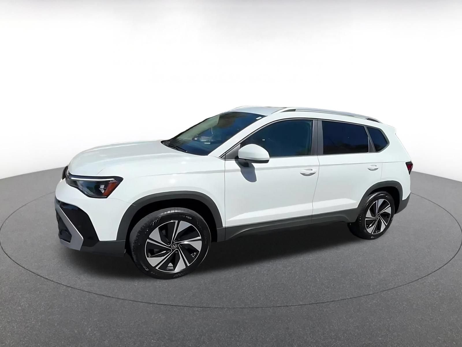 Thumbnail: 2026 Volkswagen Taos - 8