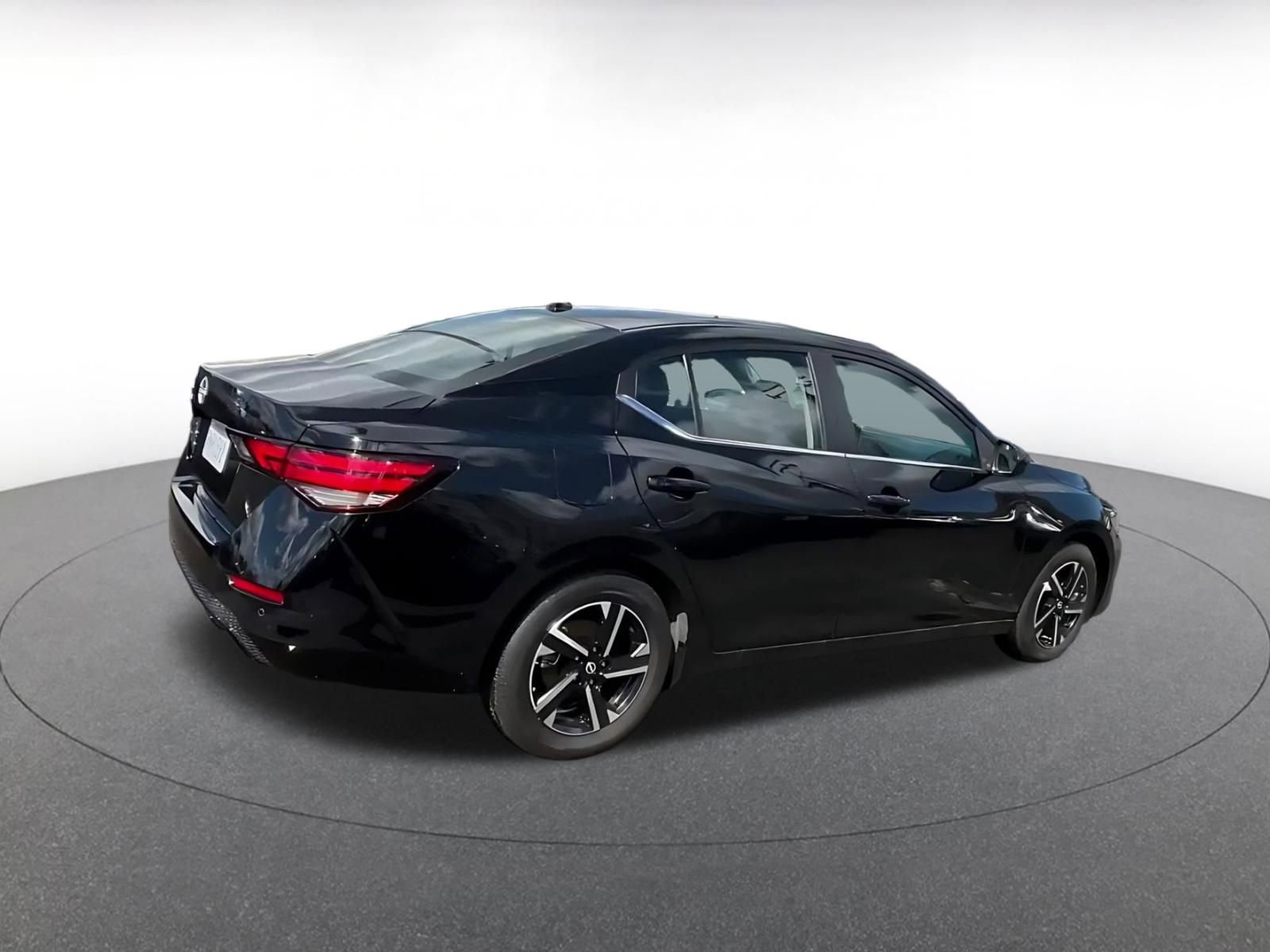Thumbnail: 2025 Nissan Sentra - 15