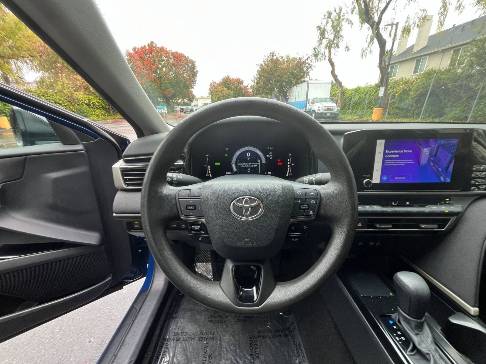 Thumbnail: 2025 Toyota Camry - 33