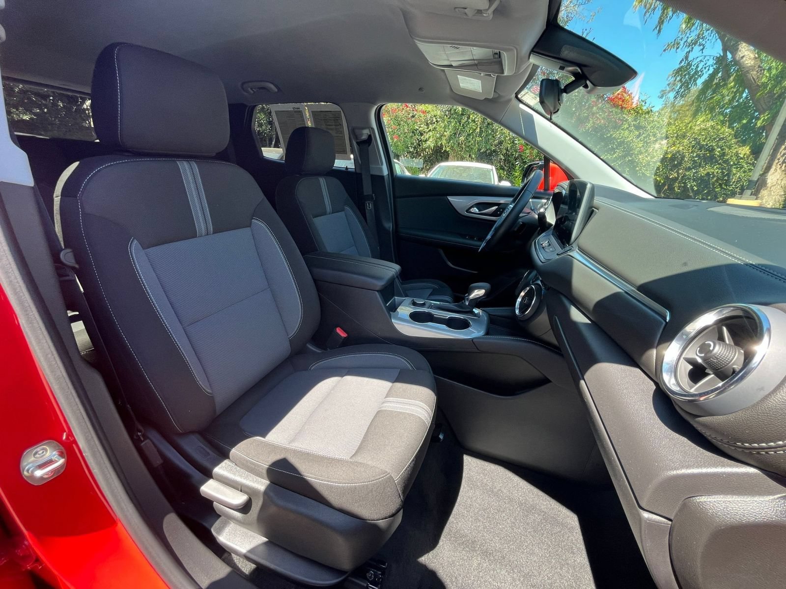 Thumbnail: 2026 Chevrolet Blazer - 32