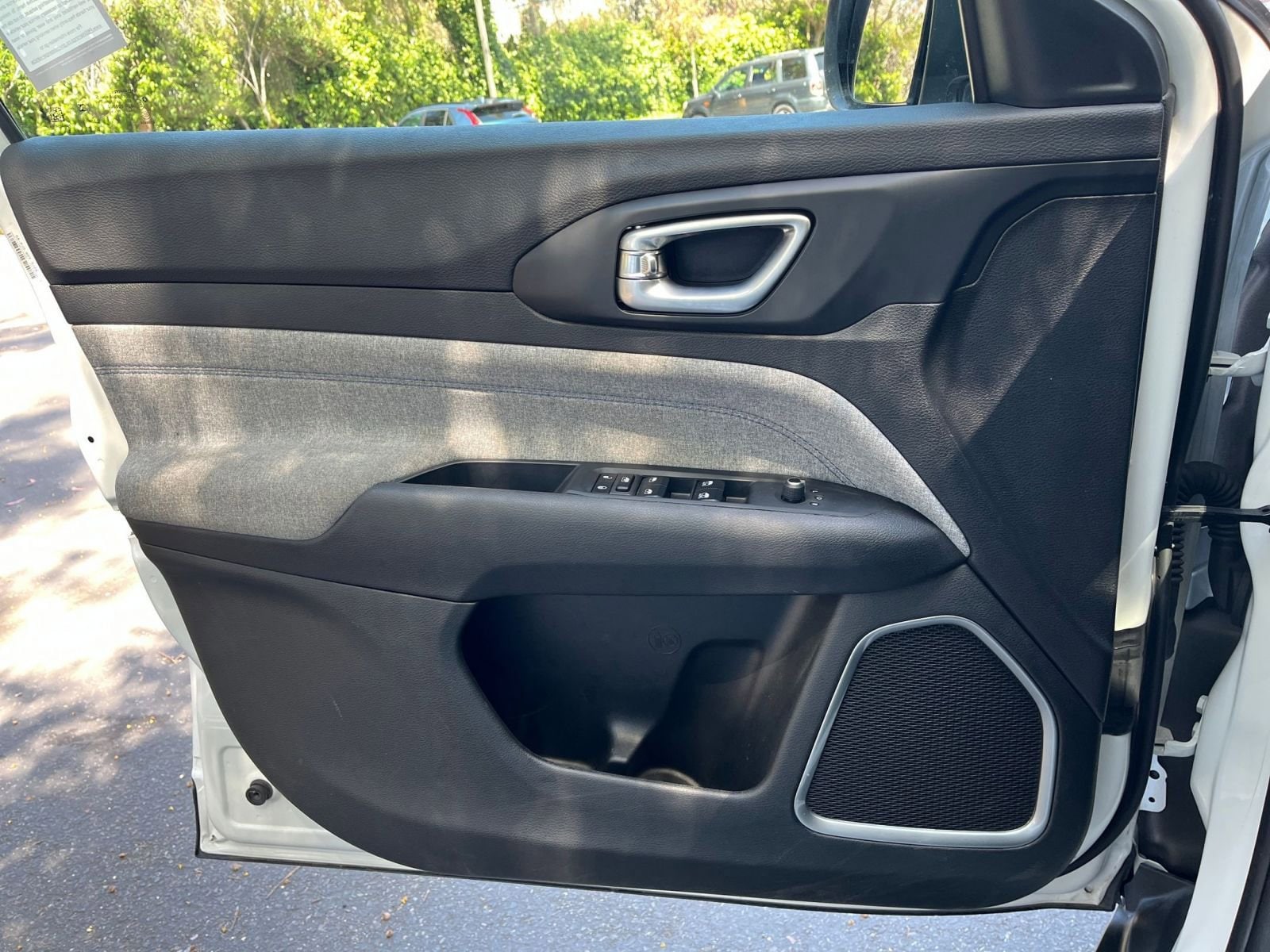 2023 Jeep Compass Latitude 16