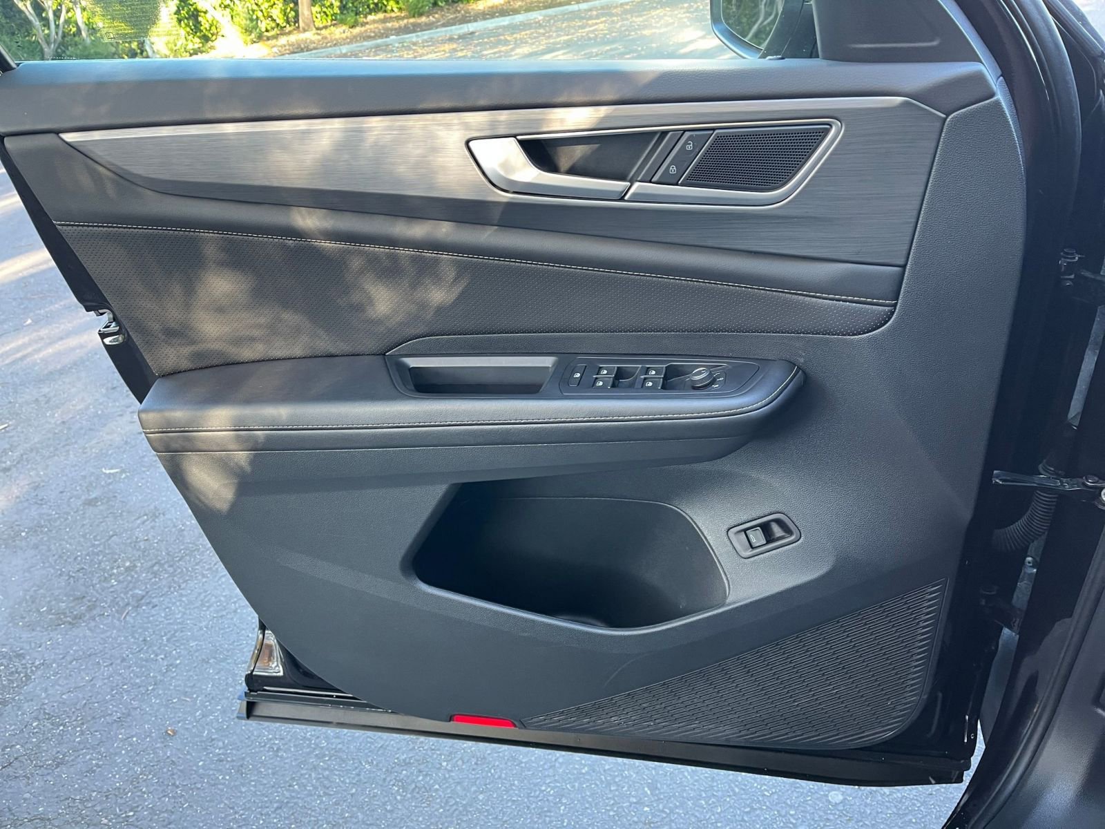 Thumbnail: 2025 Volkswagen Atlas - 21