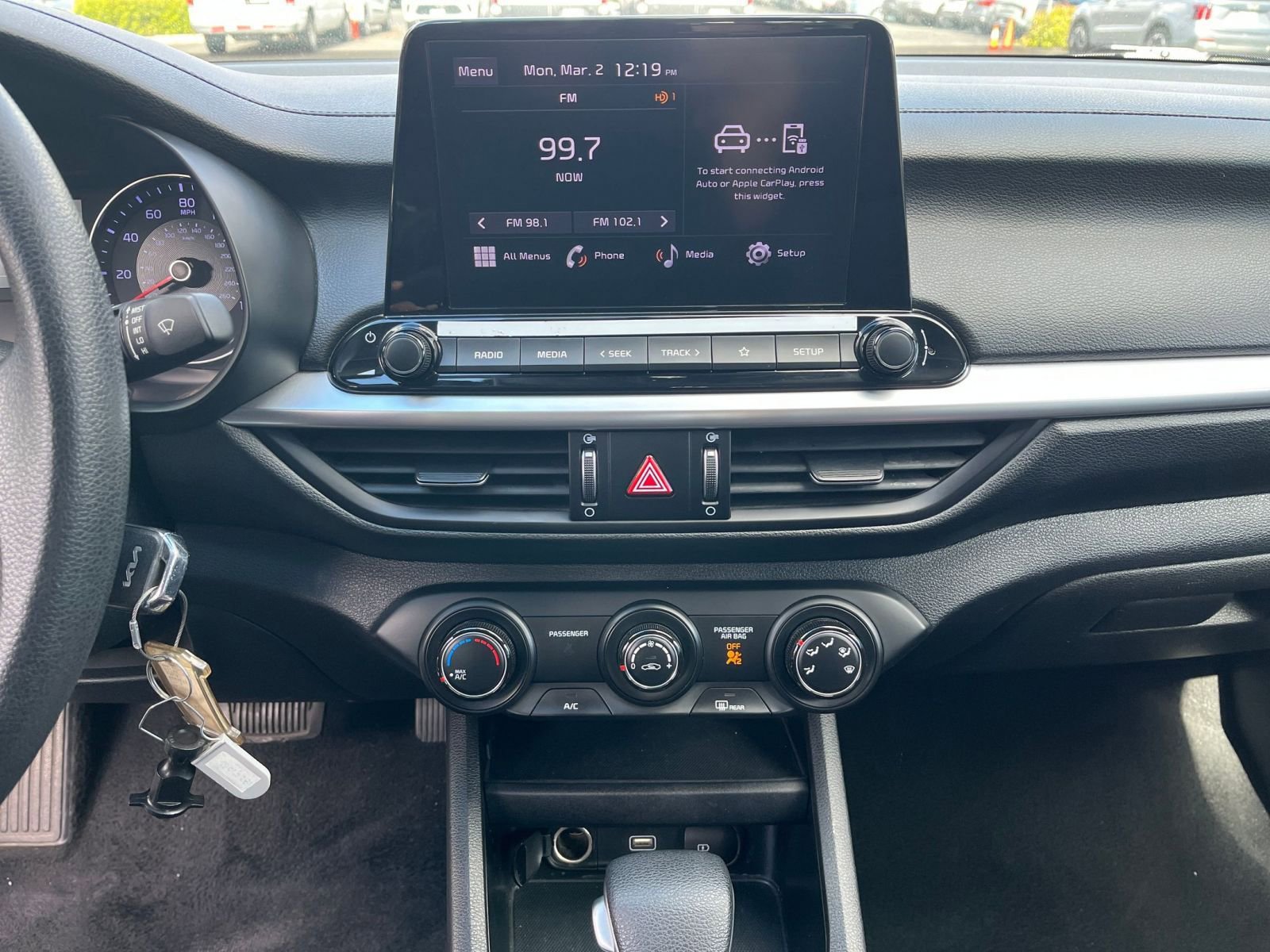 Thumbnail: 2024 Kia Forte - 17