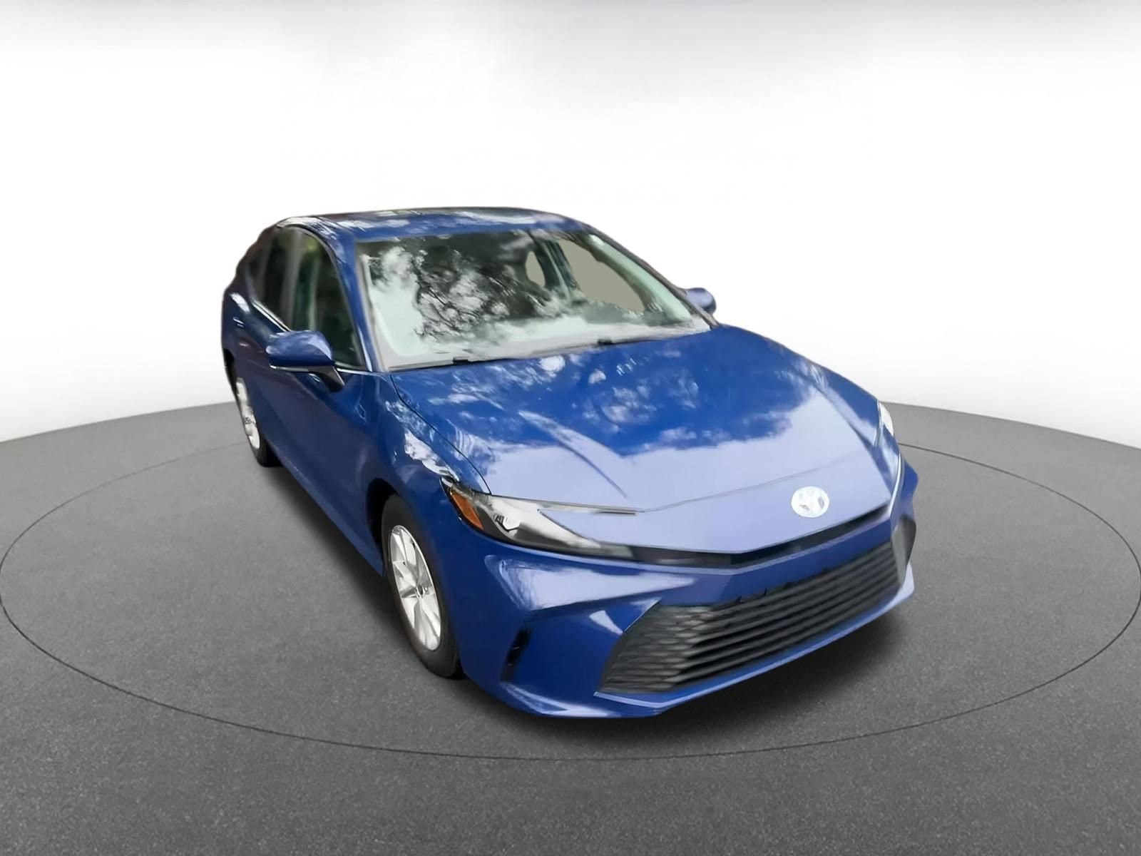 Thumbnail: 2025 Toyota Camry - 3