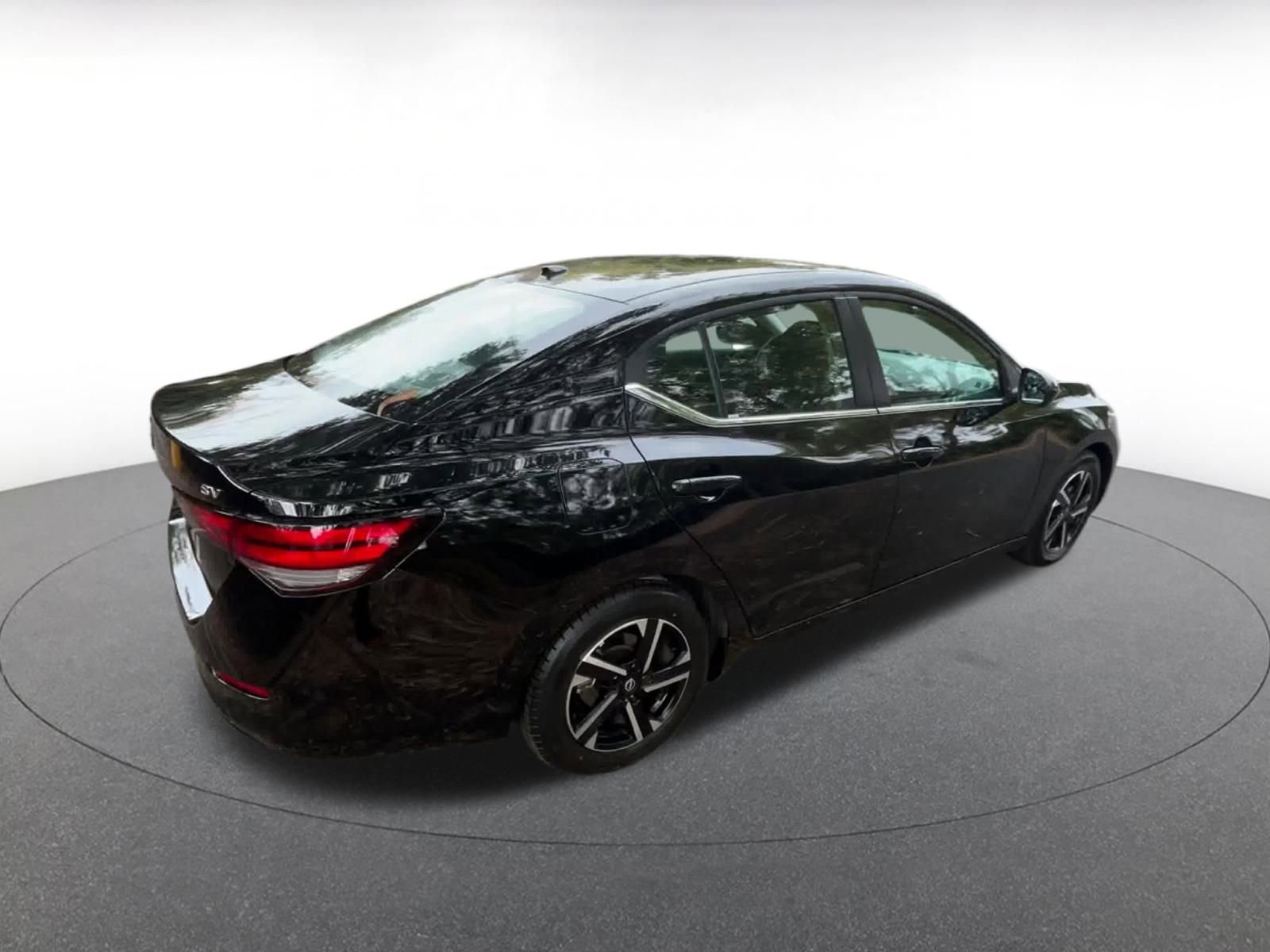 Thumbnail: 2024 Nissan Sentra - 15