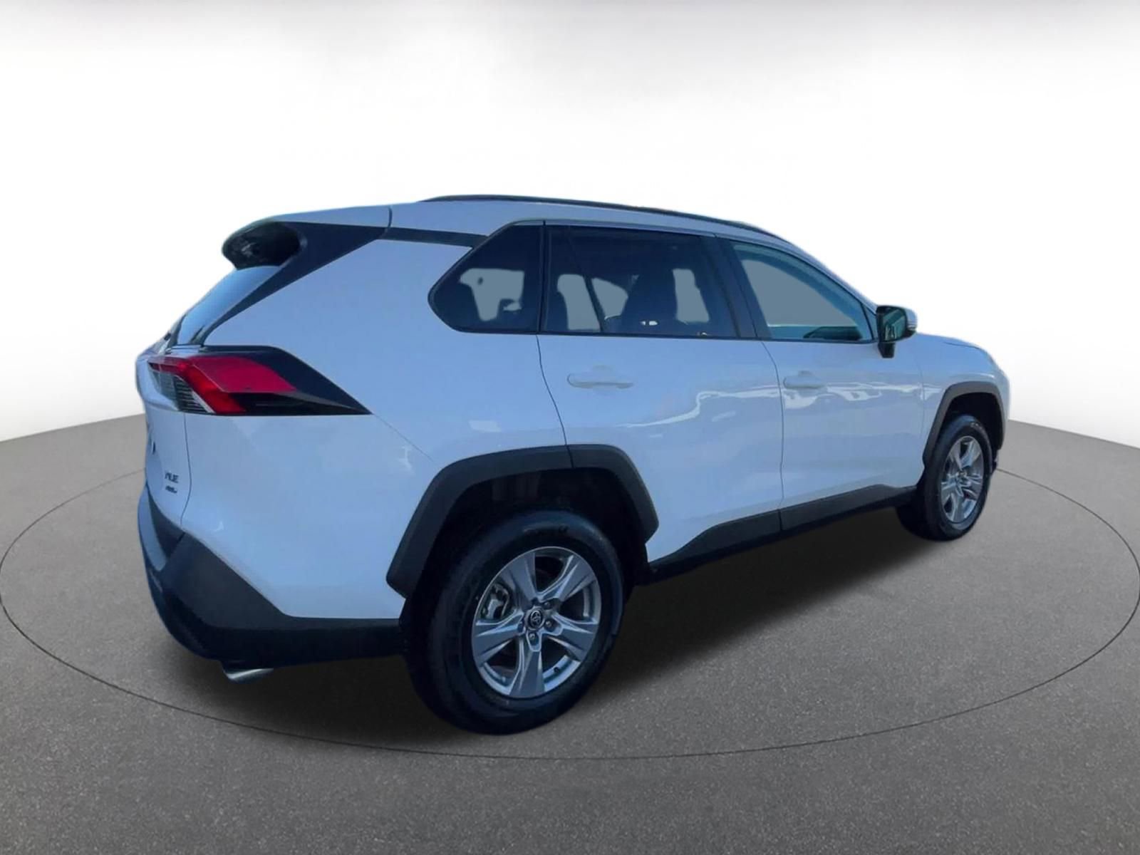 Thumbnail: 2025 Toyota RAV4 - 15