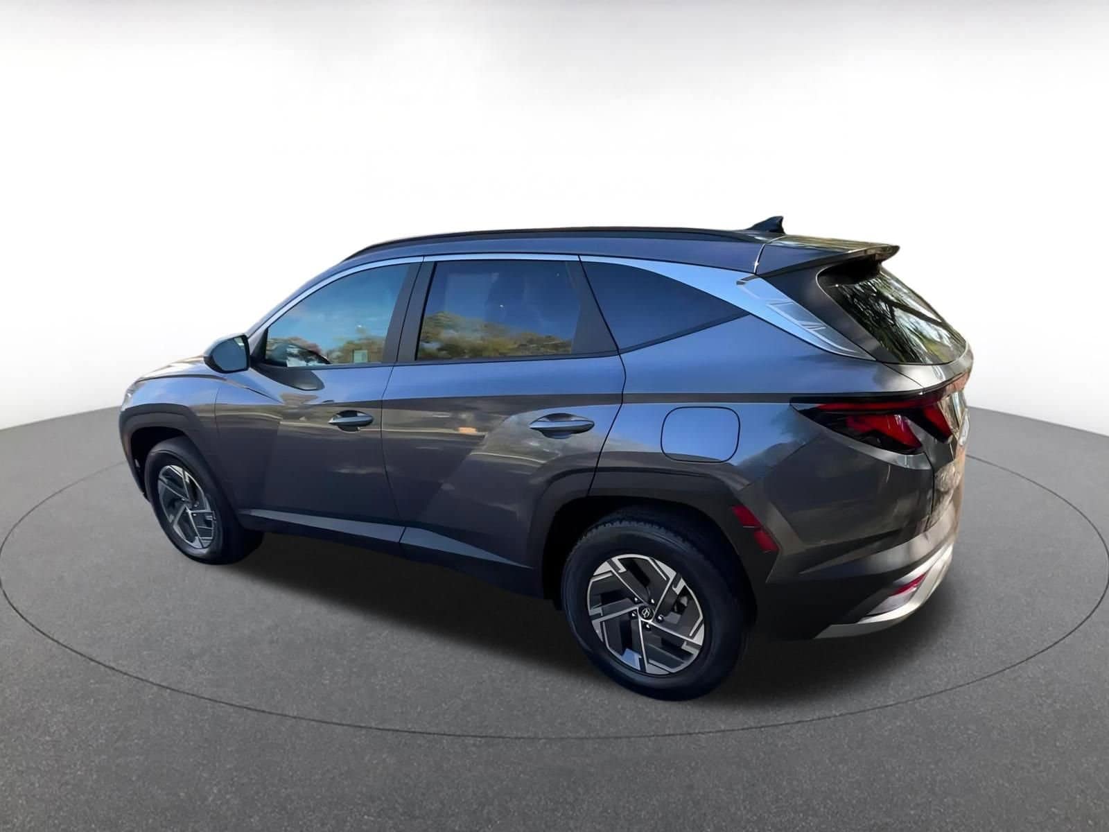 Thumbnail: 2025 Hyundai Tucson - 10