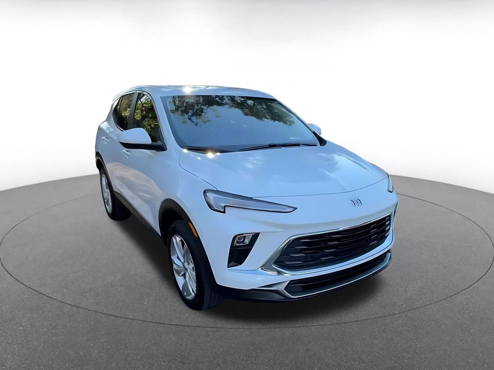 Thumbnail: 2025 Buick Encore GX - 3