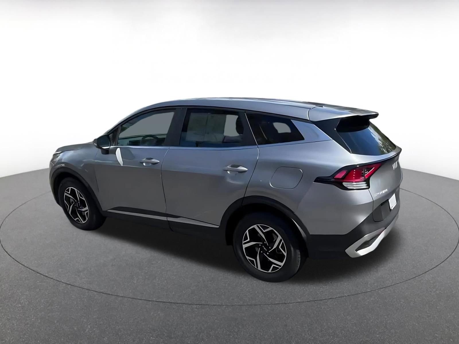Thumbnail: 2025 Kia Sportage - 10
