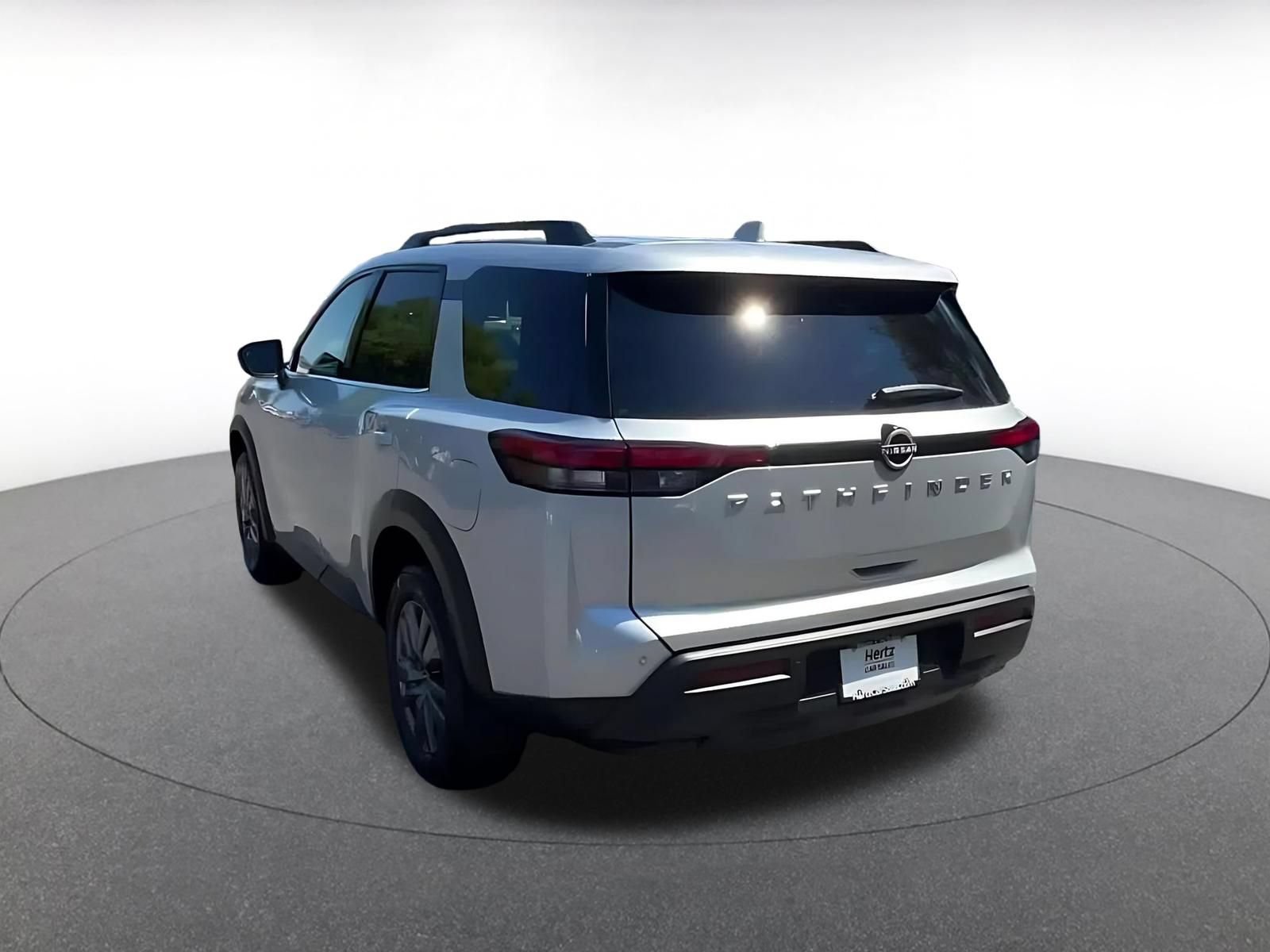 Thumbnail: 2025 Nissan Pathfinder - 11