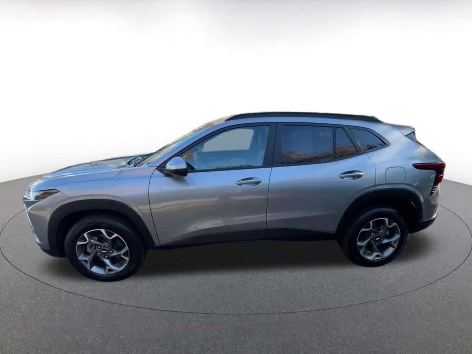 Thumbnail: 2025 Chevrolet Trax - 9