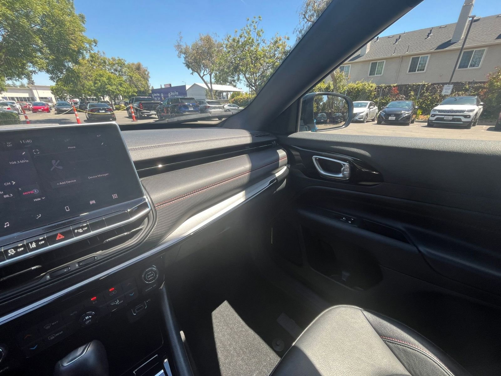 Thumbnail: 2025 Jeep Compass - 34
