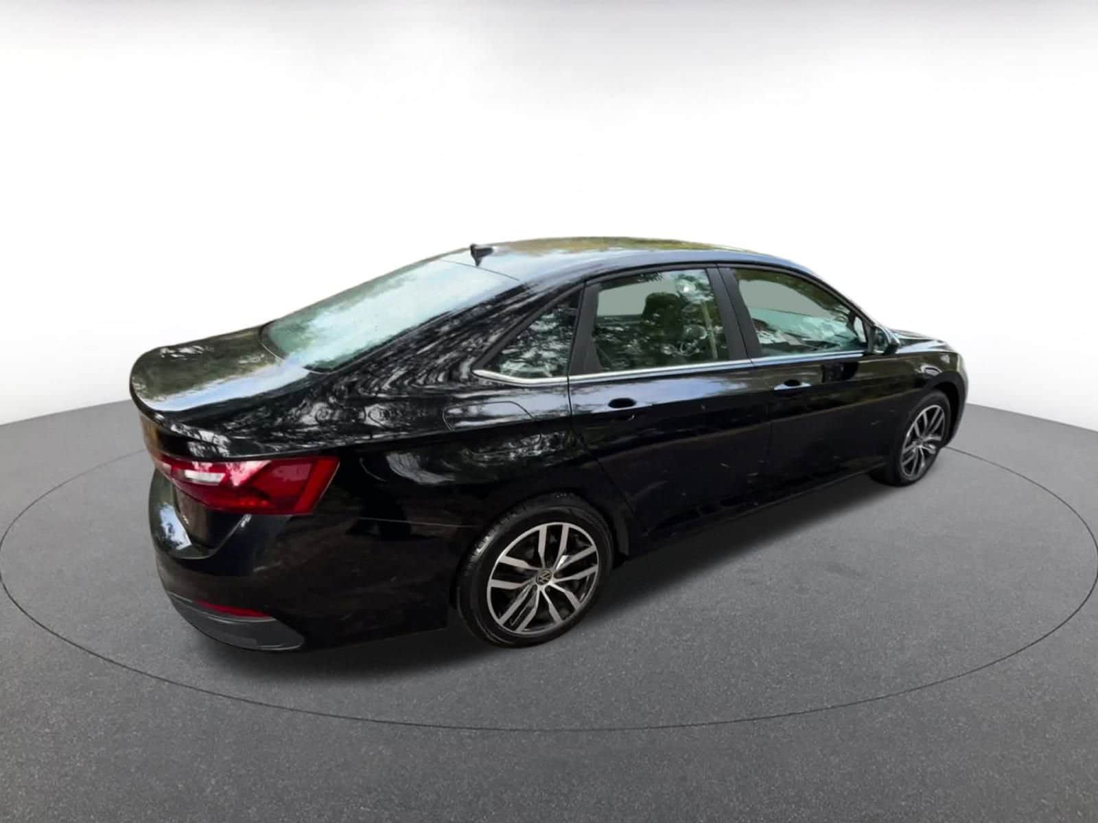 Thumbnail: 2025 Volkswagen Jetta - 15