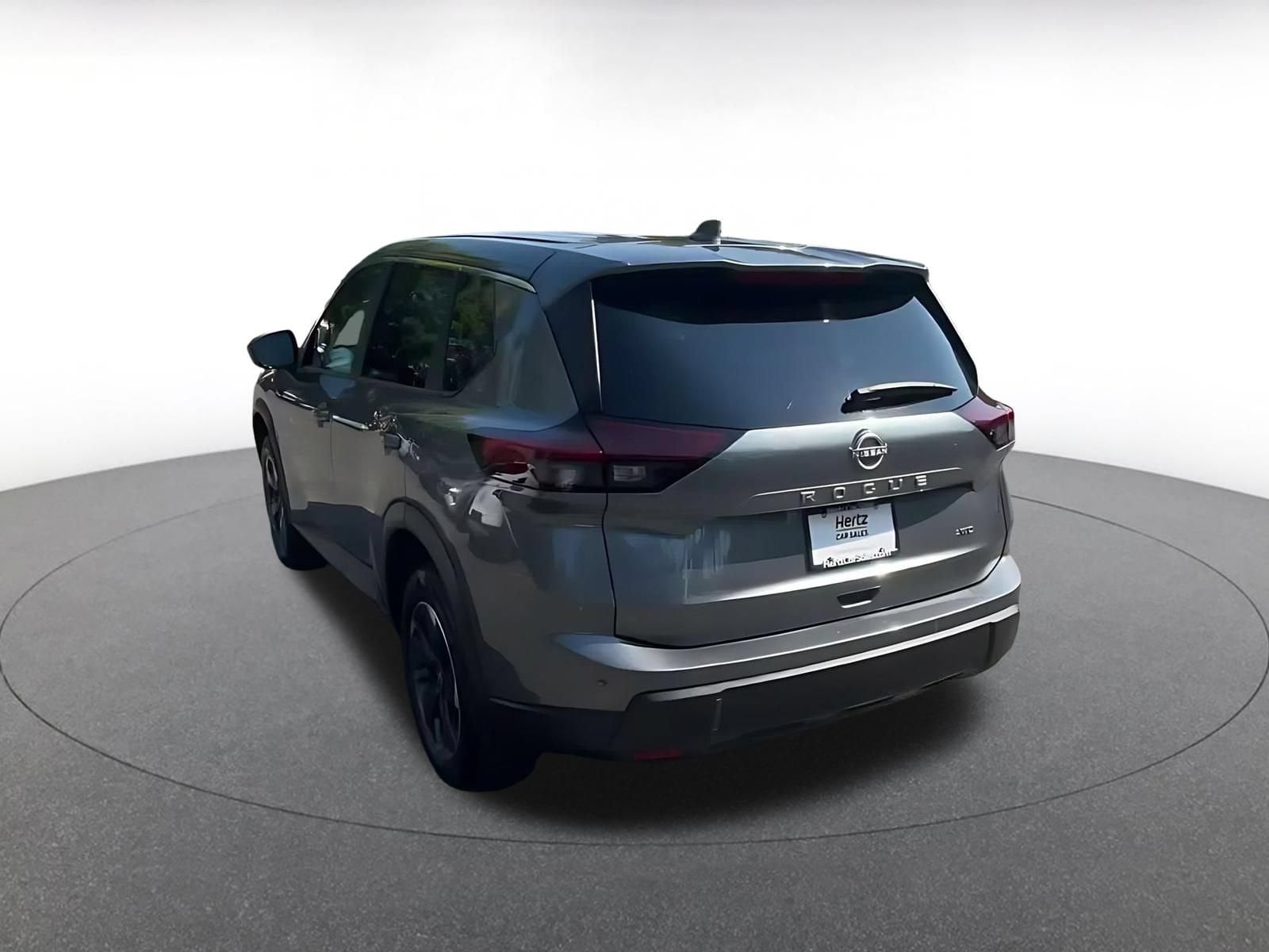 Thumbnail: 2025 Nissan Rogue - 10