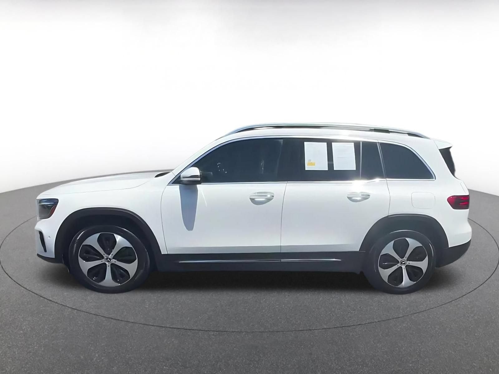 Thumbnail: 2025 Mercedes-Benz GLB - 10