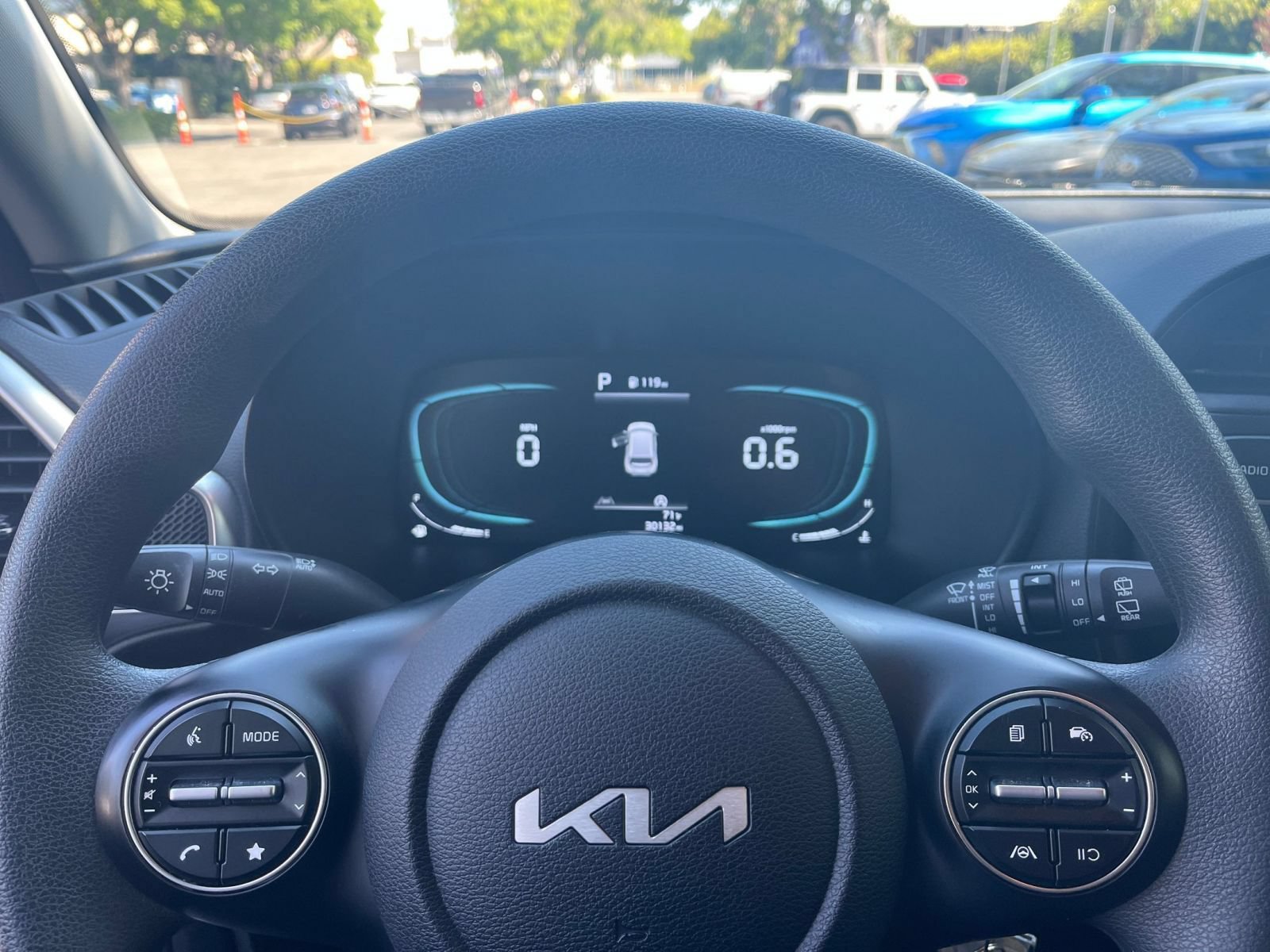 Thumbnail: 2025 Kia Soul - 25