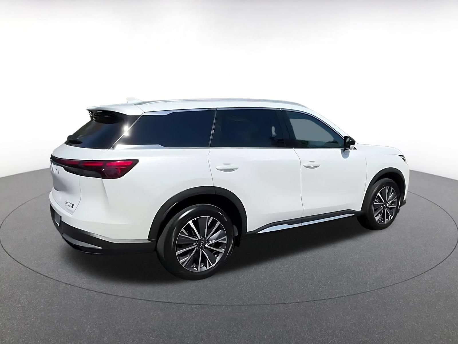 Thumbnail: 2026 INFINITI QX60 - 15