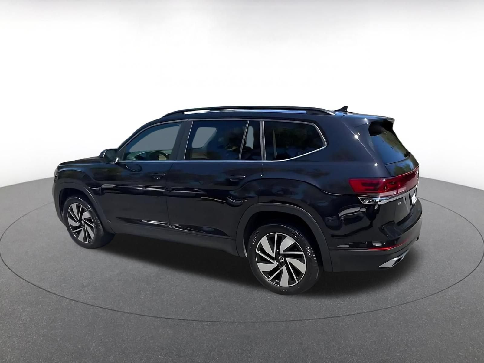 Thumbnail: 2026 Volkswagen Atlas - 9