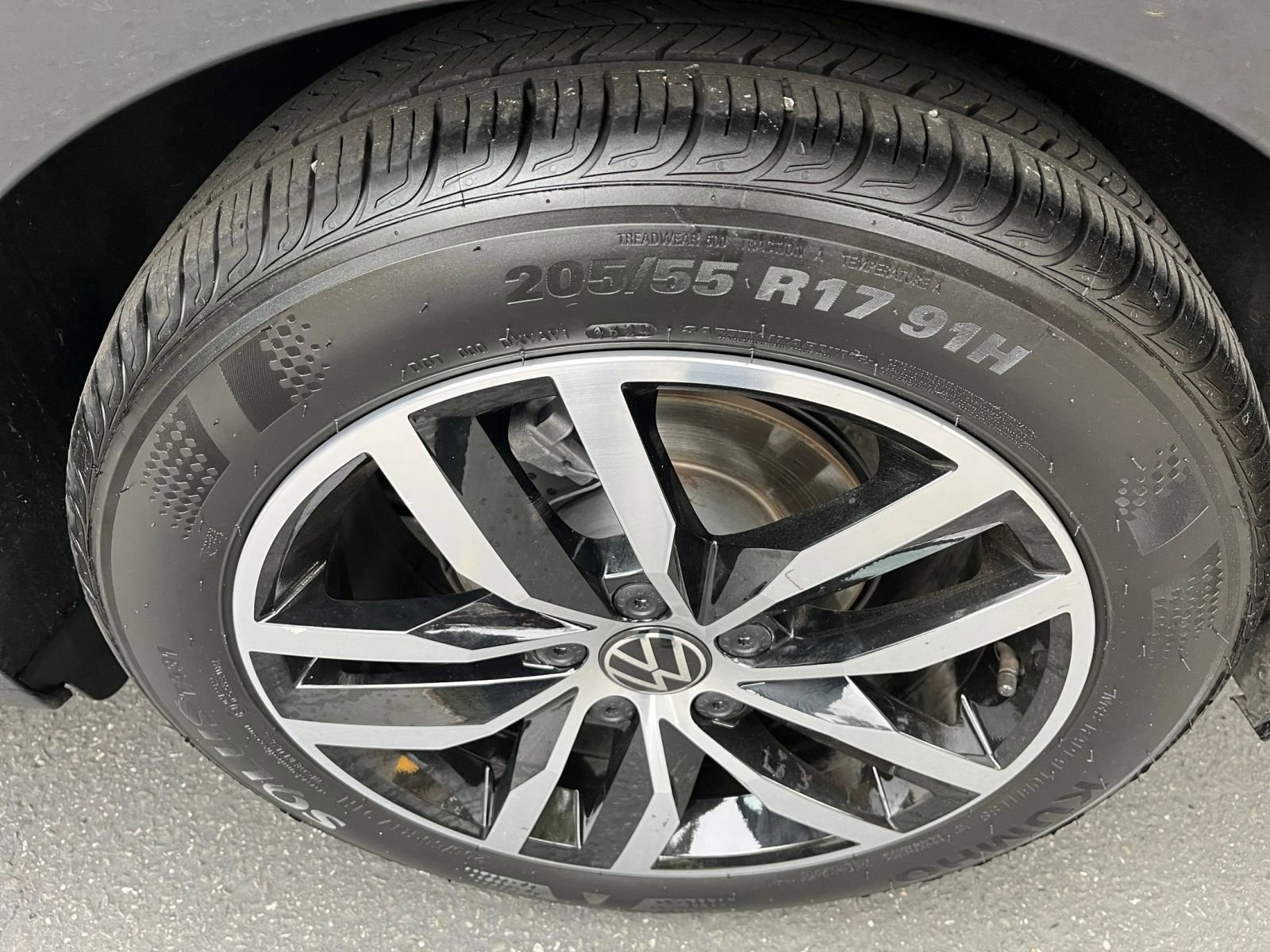 Thumbnail: 2025 Volkswagen Jetta - 28