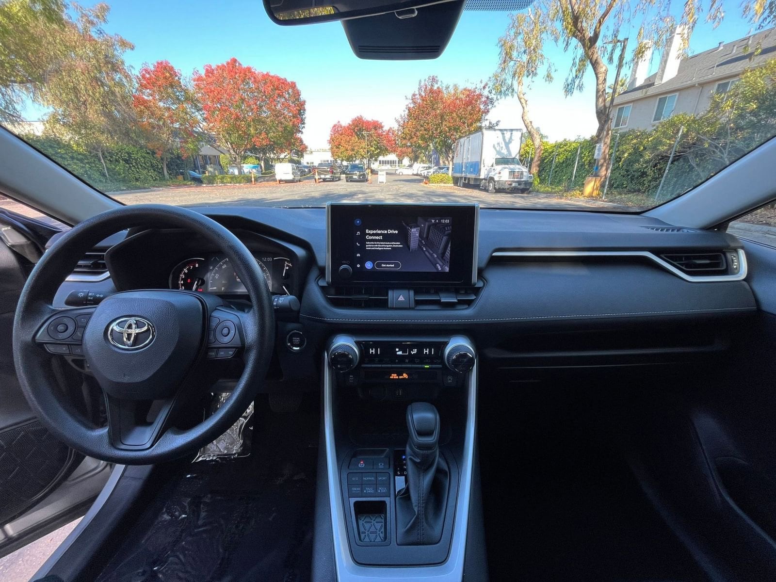 Thumbnail: 2025 Toyota RAV4 - 34