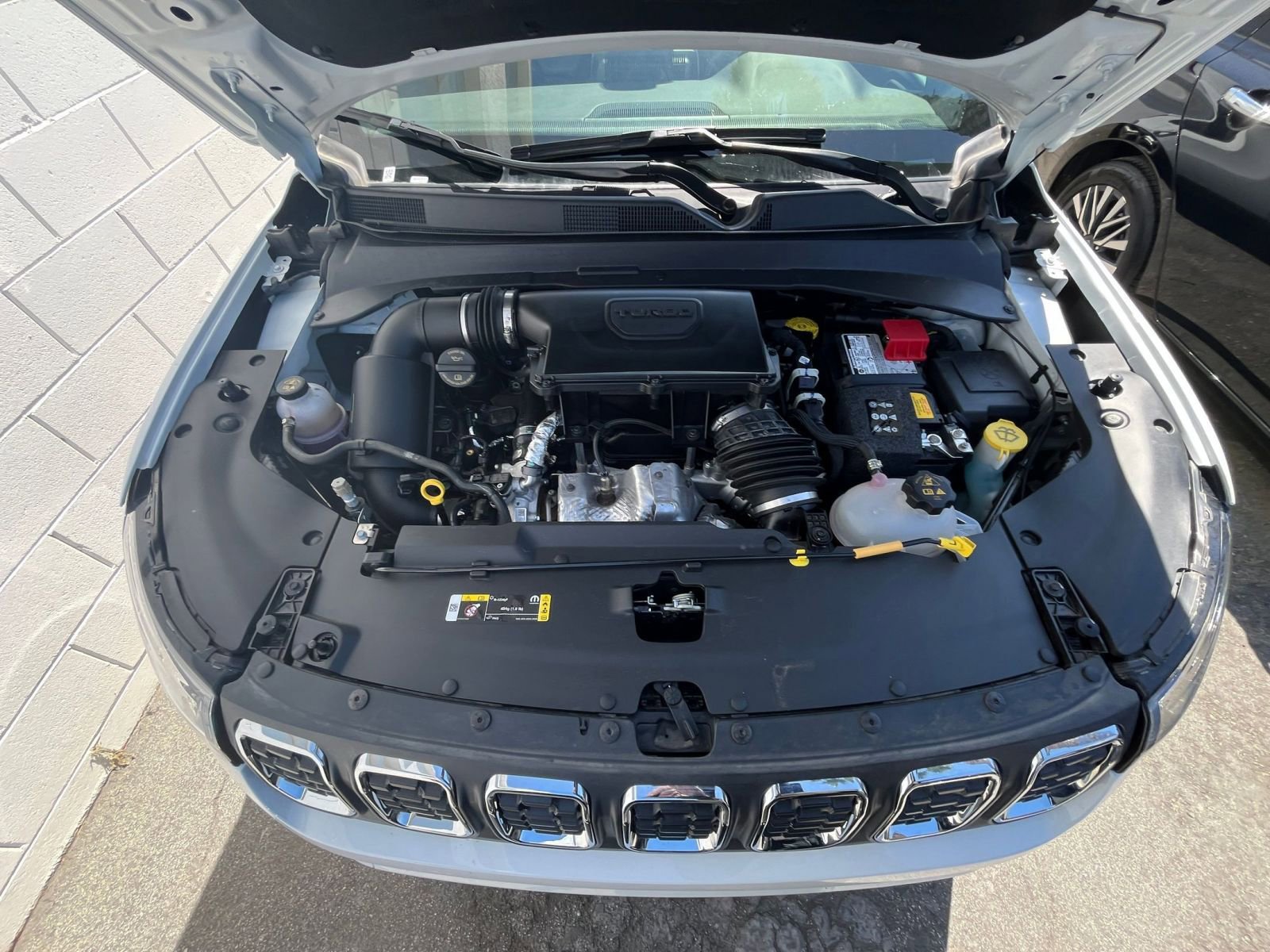 Thumbnail: 2025 Jeep Compass - 32