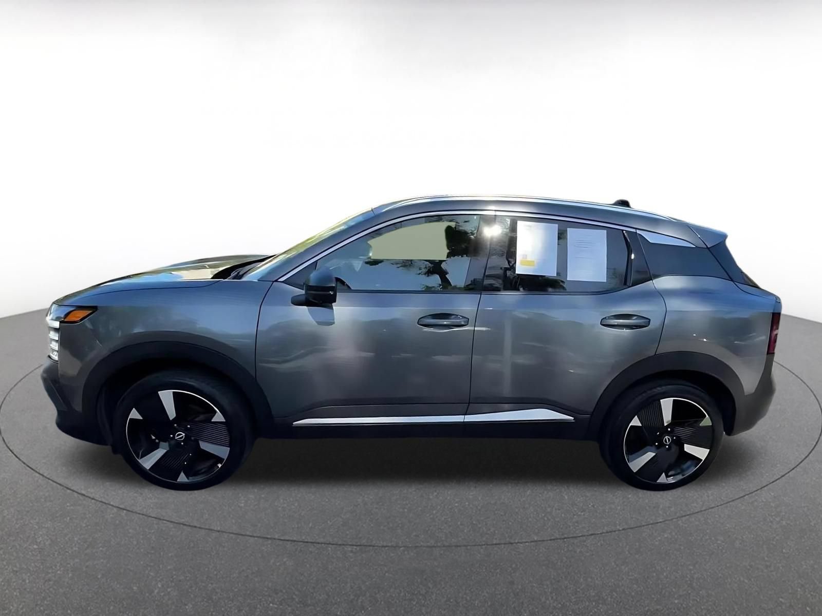 Thumbnail: 2026 Nissan Kicks - 9