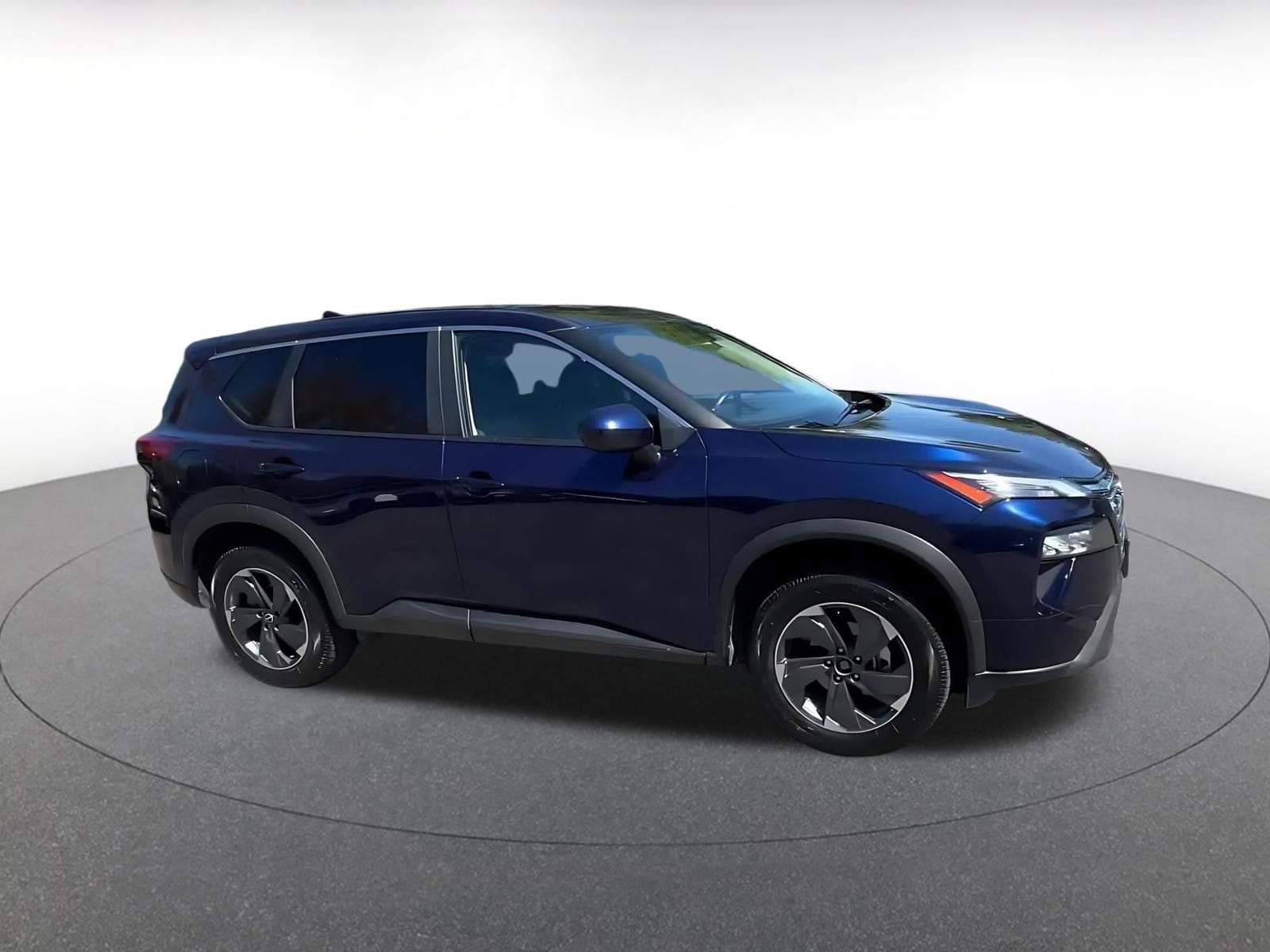 Thumbnail: 2025 Nissan Rogue - 2