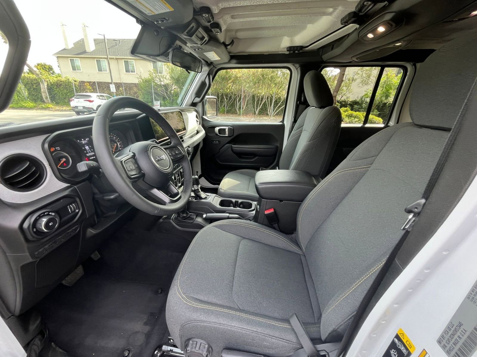 Thumbnail: 2025 Jeep Wrangler - 25