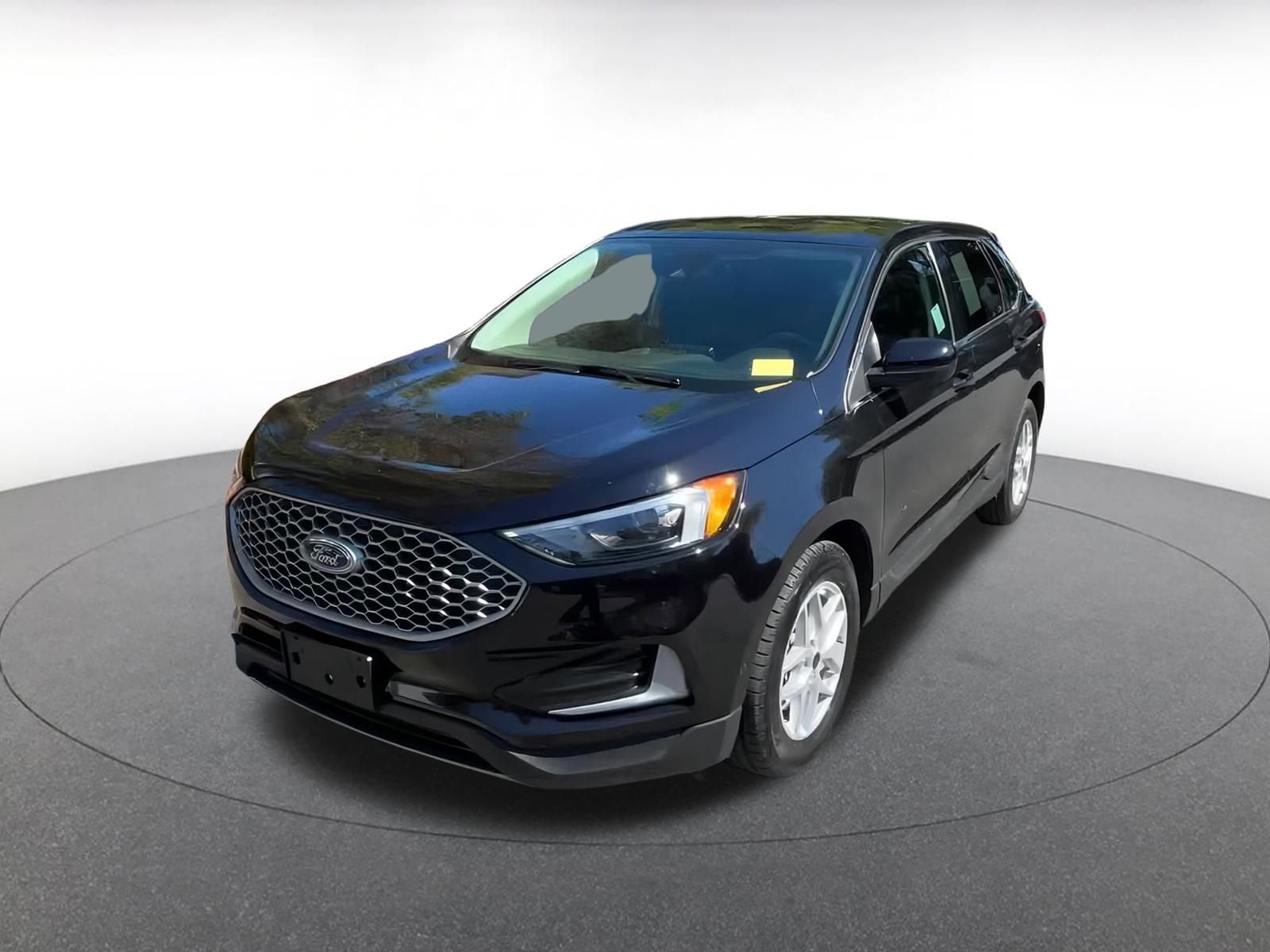 Thumbnail: 2023 Ford Edge - 7