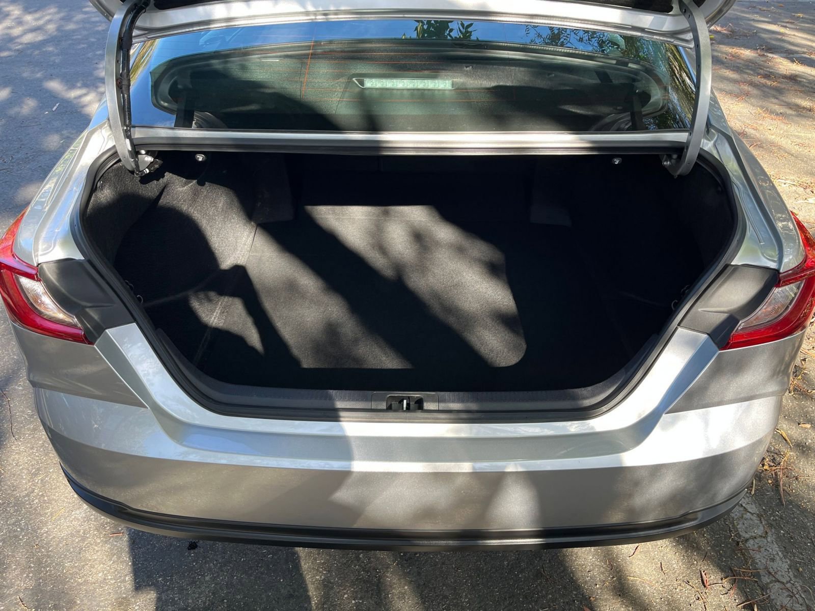 Thumbnail: 2025 Toyota Camry - 30