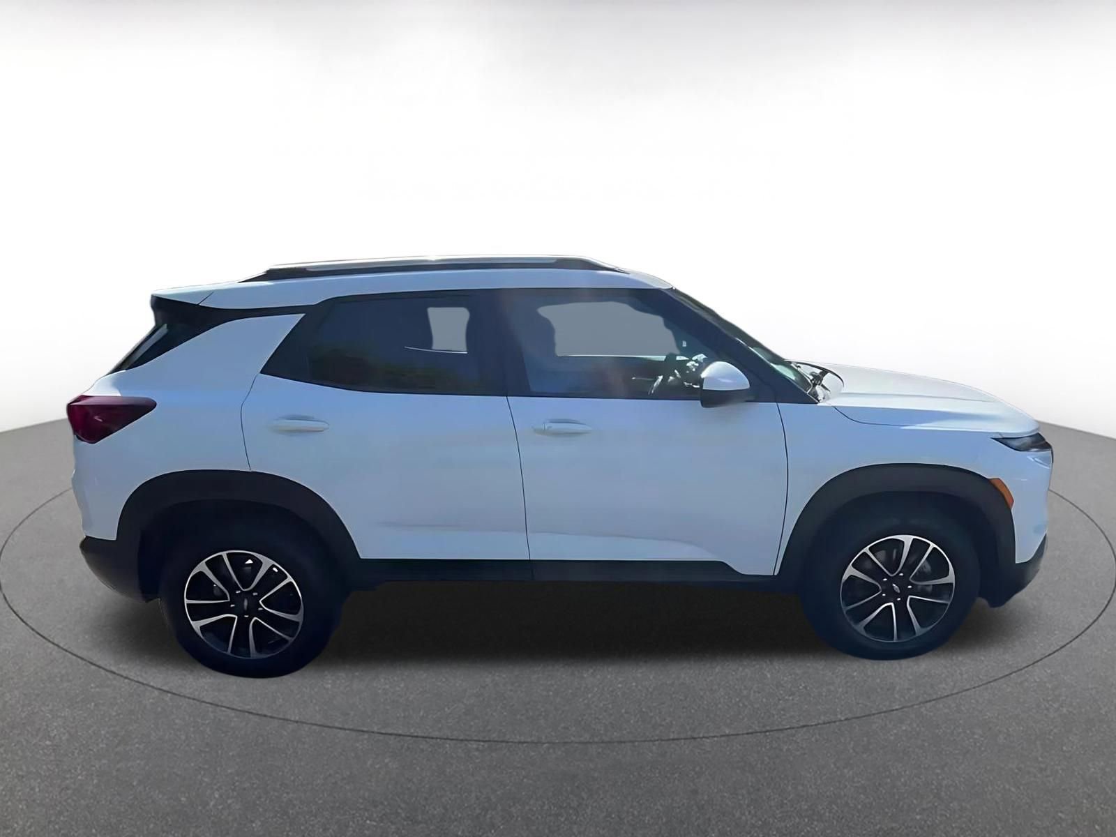 Thumbnail: 2025 Chevrolet TrailBlazer - 16