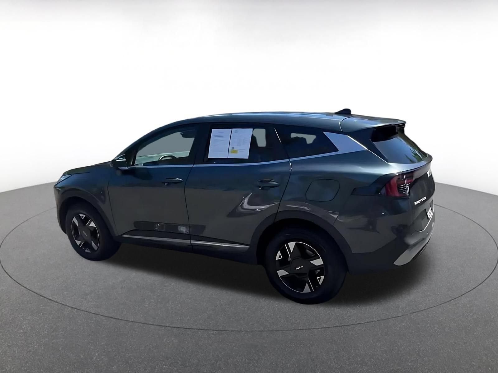 Thumbnail: 2026 Kia Sportage - 10