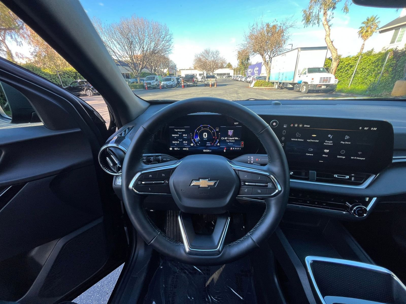 Thumbnail: 2025 Chevrolet Equinox - 32