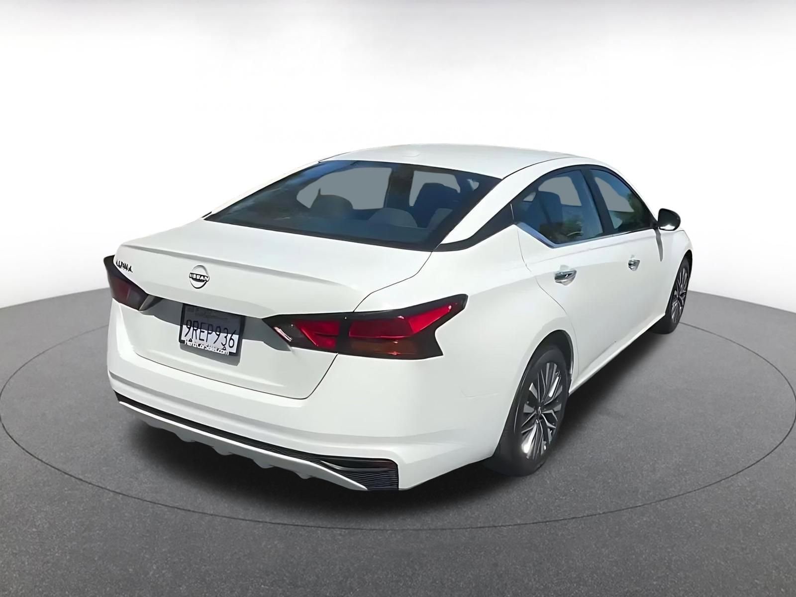Thumbnail: 2025 Nissan Altima - 12