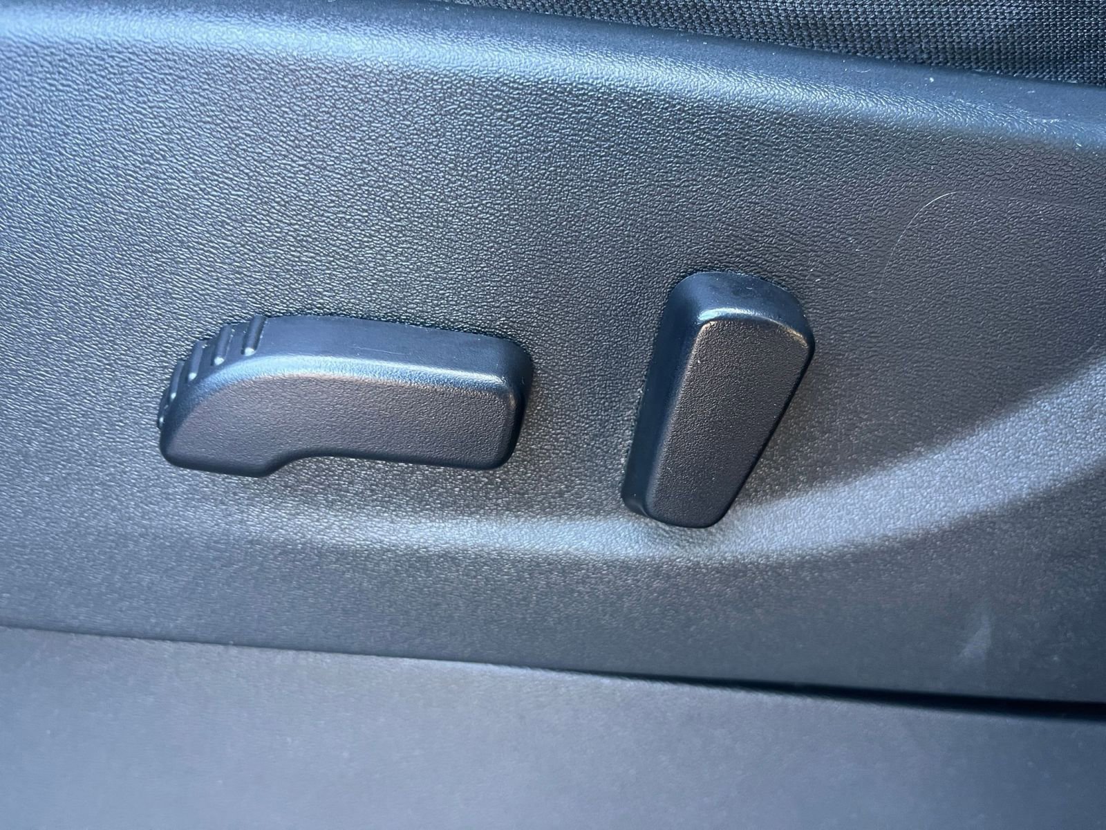 Thumbnail: 2024 Nissan Frontier - 23