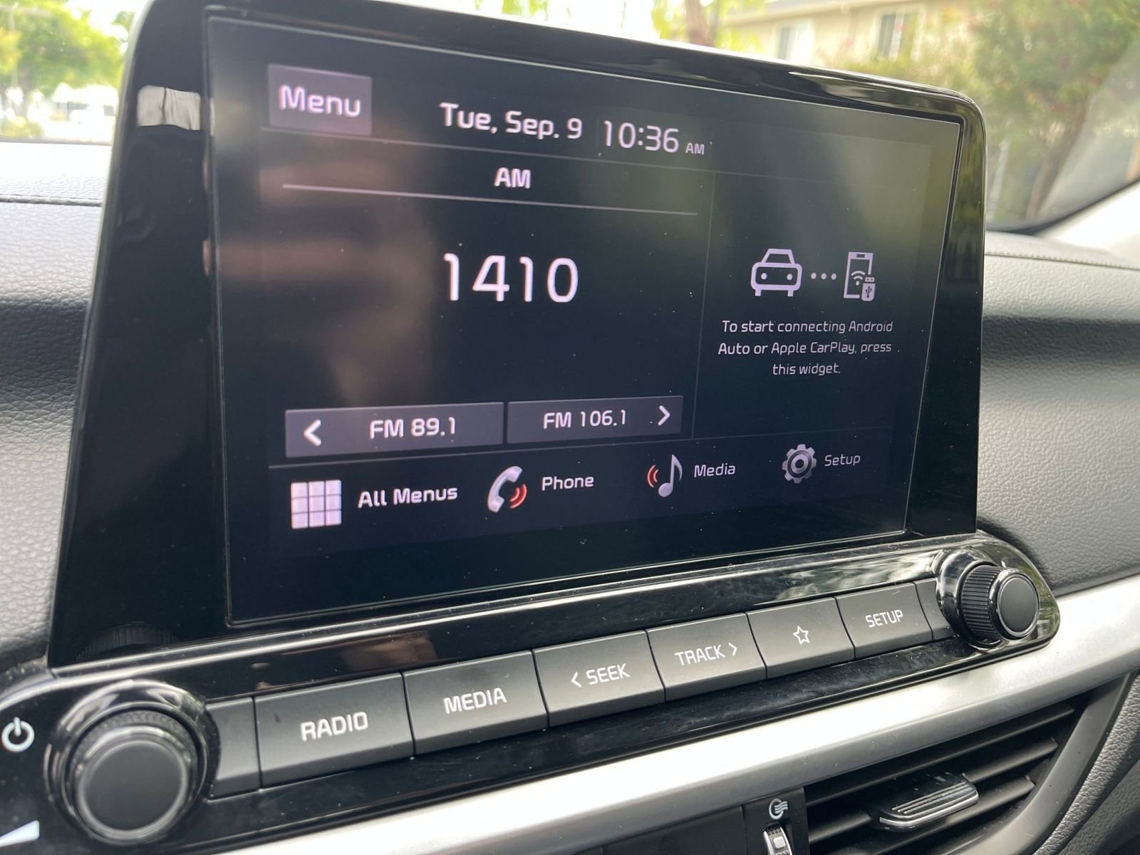 Thumbnail: 2023 Kia Forte - 21