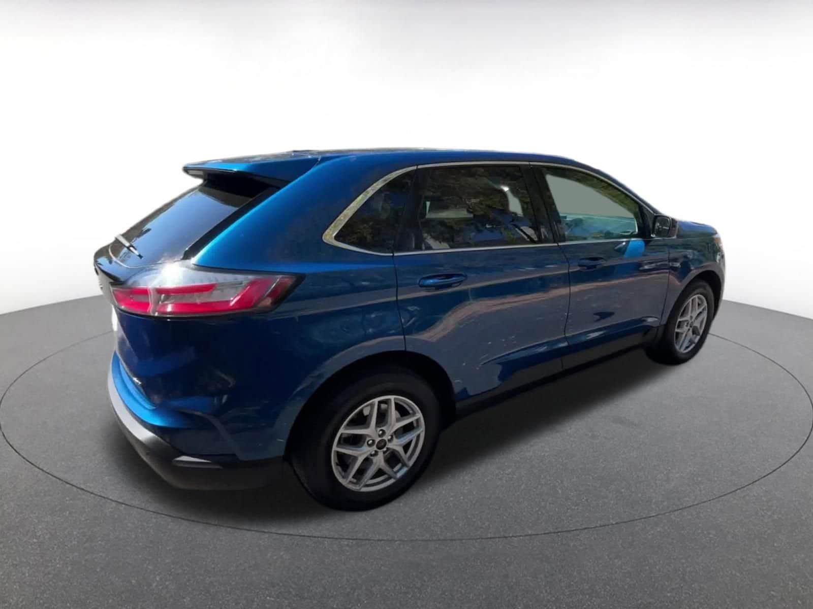 Thumbnail: 2023 Ford Edge - 15