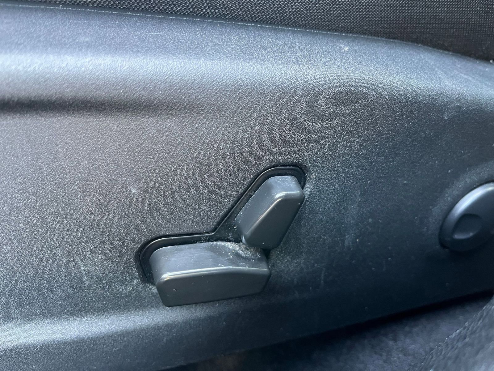 Thumbnail: 2022 Dodge Charger - 22