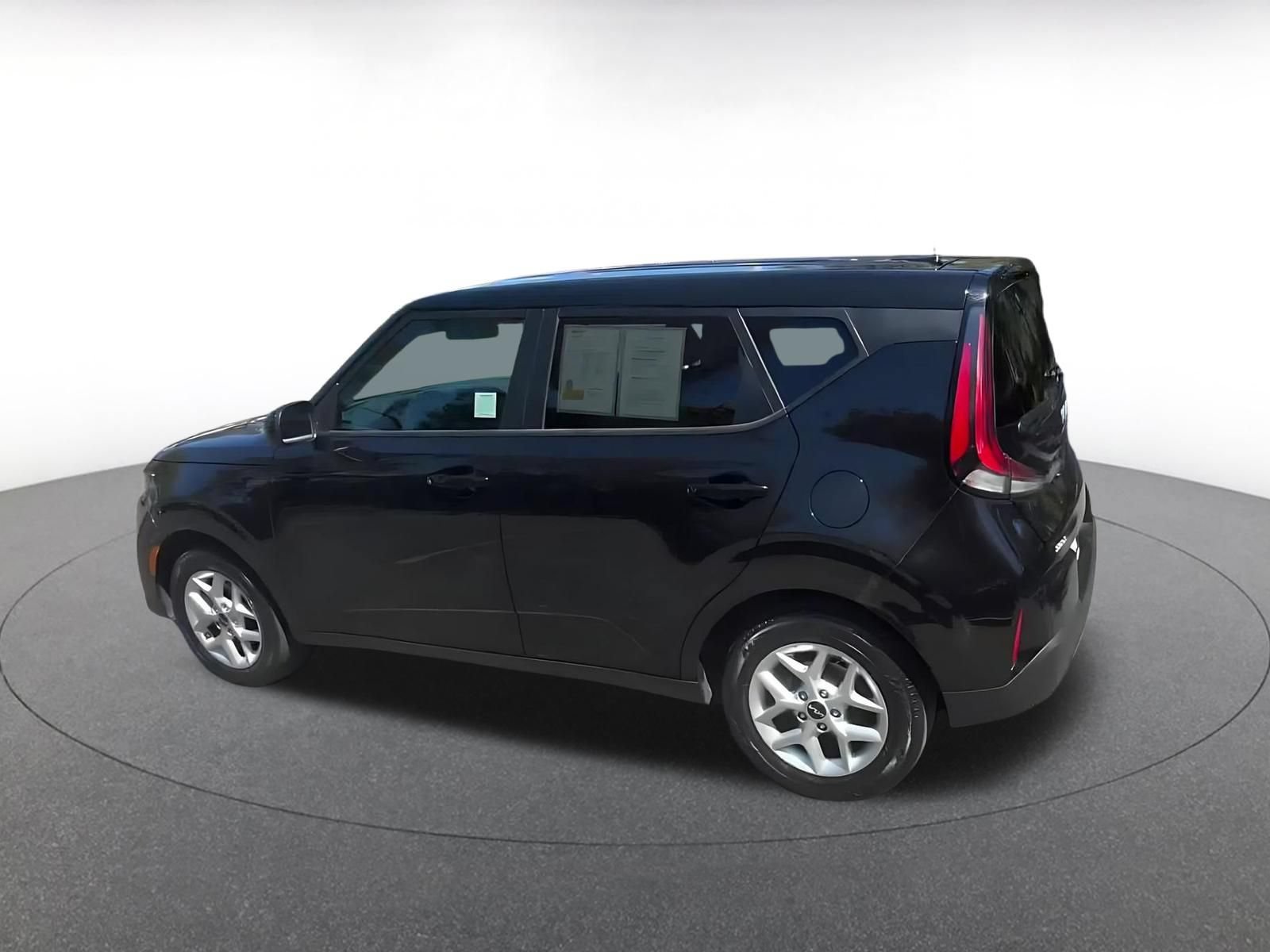 Thumbnail: 2025 Kia Soul - 8